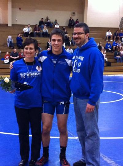 222673_539509032735921_1134589825_n