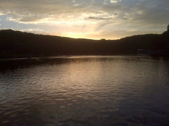 34131_138616919482084_264486_n