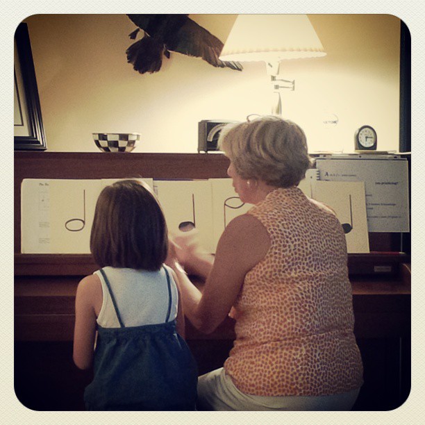 1186121_10202063762177960_204221063_n